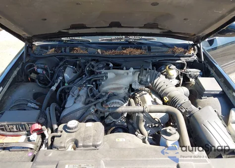 2004 Mercury Marauder z USA, uszkodzony, nr VIN 2MHHM79V44X671663